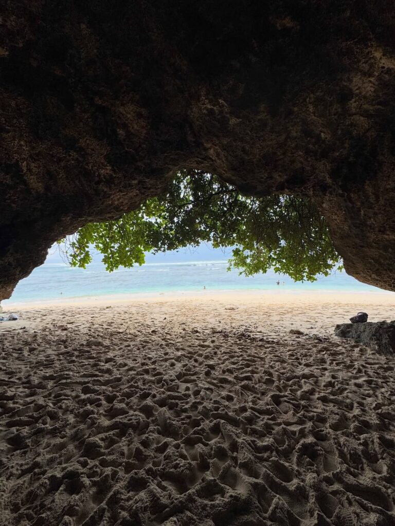uluwatu beach